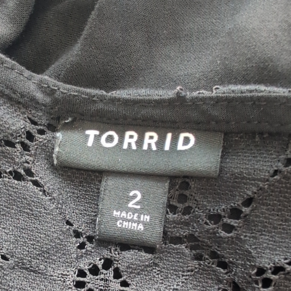 Torrid Elegant Black Maxi Dress with Lace & V-Neck 2                 C482 - Picture 9 of 10